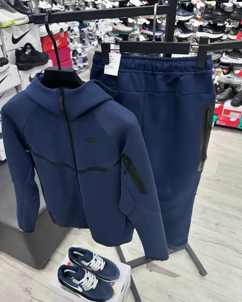 NIKE TECH BLEU