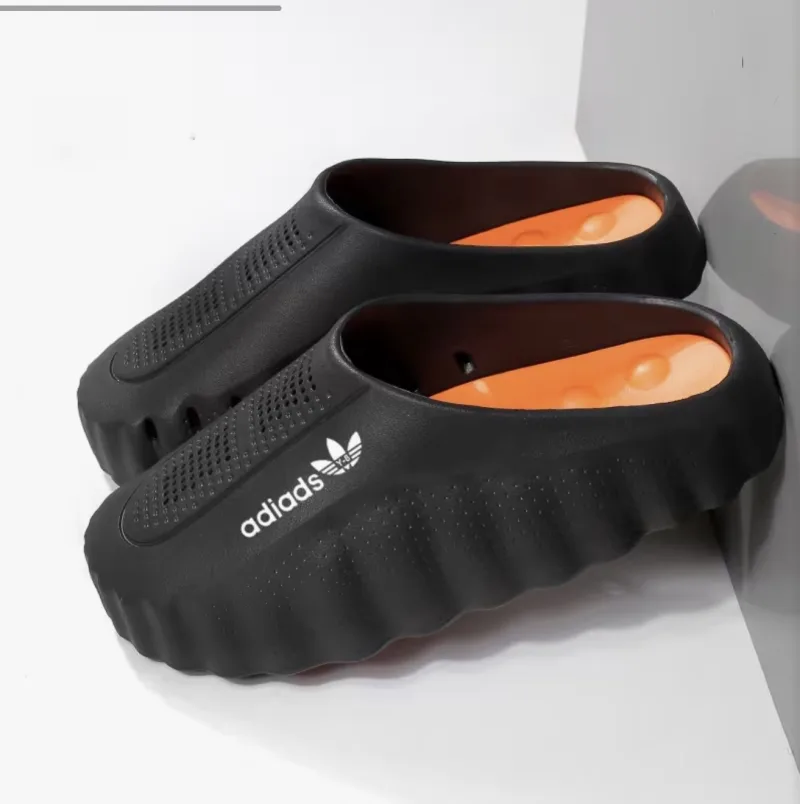Sandales futuristes Nike Mind 001
